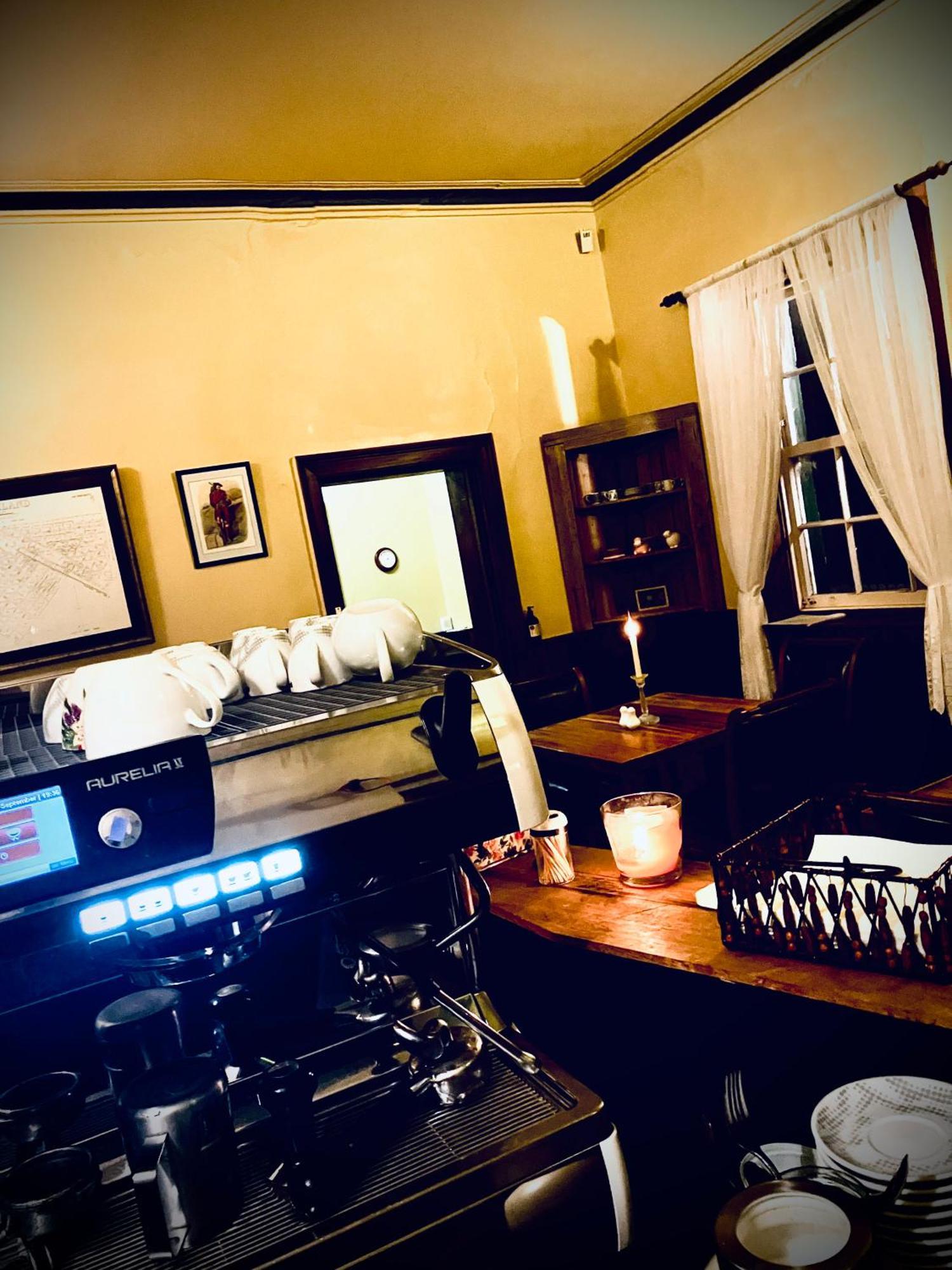 St Andrew'S Inn Conara Junction Exteriör bild