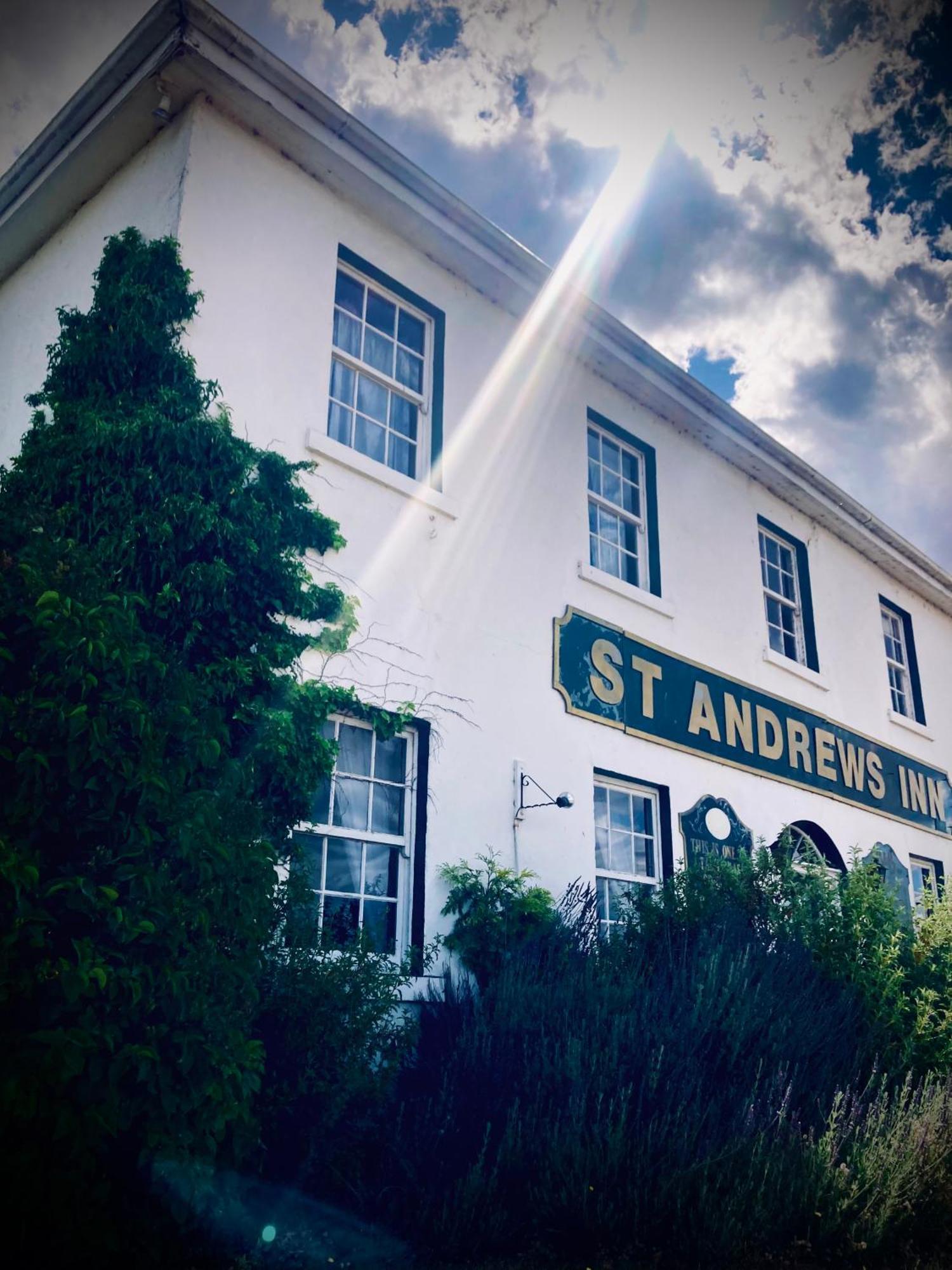 St Andrew'S Inn Conara Junction Exteriör bild